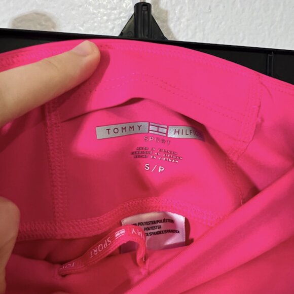 Tommy Hilfiger Shorts - Picture 3 of 3